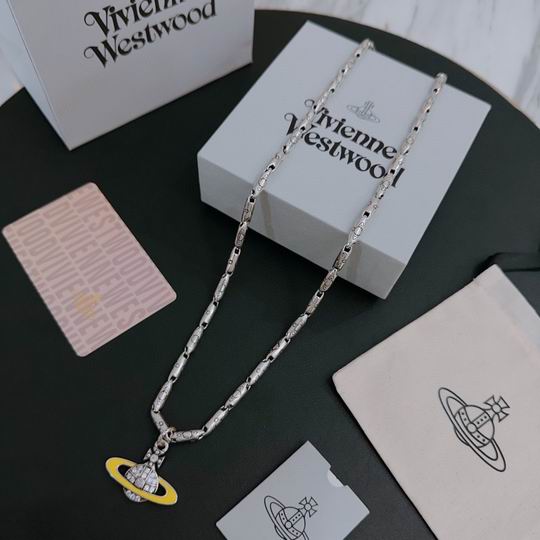 Vivienne Westwood necklace 11lyh42